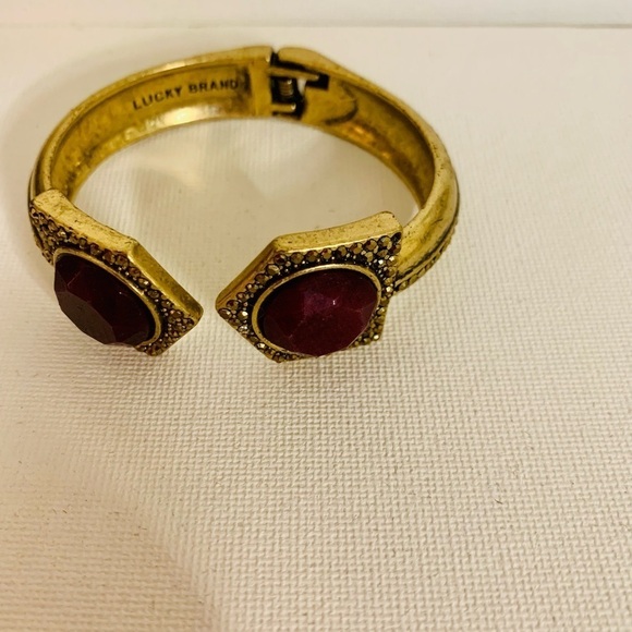 Lucky Brand  Fashion Stone Gold Toned Hinged Small Cuff Bracelet - Picture 5 of 5